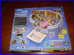 1993 Playmates Star Trek TNG Enterprise Bridge Playset Un-Assembled in Orig Box