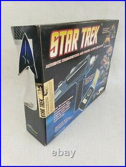 2008 Diamond Select Star Trek Phaser White Pistol And Communicator Set Exclusive