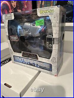 Art Asylum Star Trek NX-01 Phase Pistol & Communicator (2002) New and Sealed