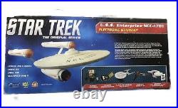 DIAMOND SELECT Star Trek USS Enterprise NCC-1701 Starship Legends. New & Unopened