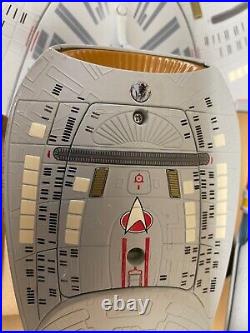 DST Star Trek The Next Generation USS Enterprise NCC-1701-D Electronic Starship
