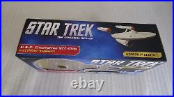 Diamond Select Star Trek Electronic Starship Legends U. S. S. Enterprise NCC-1701