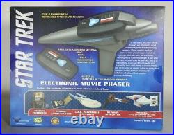 Diamond Select Toys Star Trek III Electronic Movie Phaser Prop Replica (NEW)