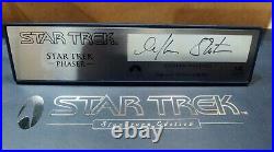 Master Replicas Star Trek Phaser William Shatner Signature Edition 11 Prop Rare