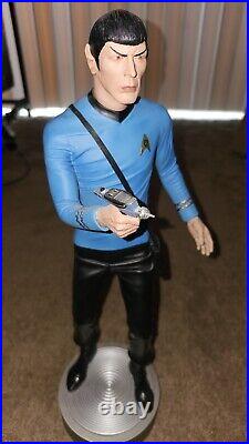 Mr. Spock Star Trek Lim. Ed. Statue Hollywood Collectibles #127 with Original Box