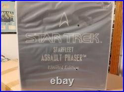 NEW Master Replicas Star Trek Starfleet Assault Phaser Limited Edition ST7802