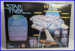 NEW STAR TREK U. S. S. DEFIANT NX-74205 #032110 PLAYMATES (1997) Deep Space Nine