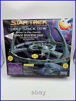 STAR TREK Deep Space Nine Space Station DS9 Playmates 6251 New Sealed Box