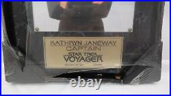 Star Trek Captain Kathryn Janeway Signed Plaque Voyager 335/995 AE