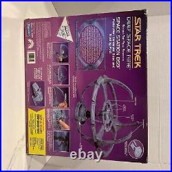 Star Trek Deep Space Nine Space Station DS9 1994 Playmates Sealed Box