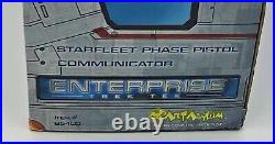 Star Trek Enterprise Starfleet Phaser Pistol / Communicator. MINT CONDITION