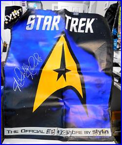 Star Trek the Official Store Large Convention Bag signed NICHELLE NICHOLS B24