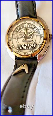 Star trek 1995 U. S. S. Enterprise Startrek watch in box fossil limited edition