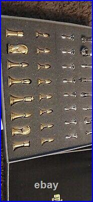 The Offical Star Trek Tridimensional Chess Set Franklin Mint