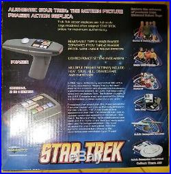 VERY VERY RARE Star Trek Motion Picture Phaser Diamond Select Toys Art Asylum