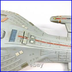 Vintage Star Trek USS Voyager NCC-74656 Playmates 1995 Pls Read Description